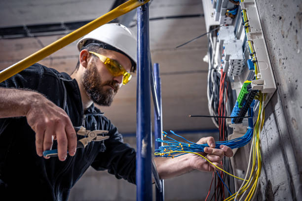 Best Affordable Emergency Electrician  in Hildebran, NC
